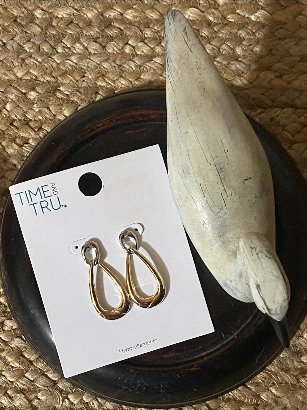 Gold and silver interlocking earrings - Picture 2 of 2